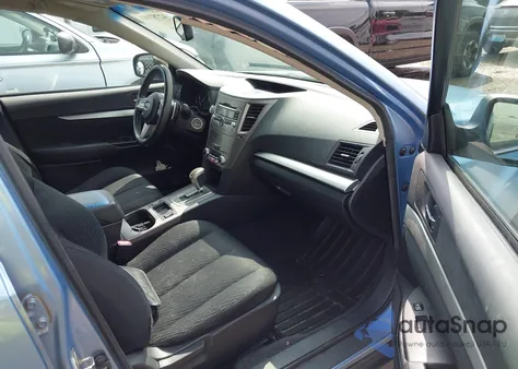 2010 Subaru Outback 2.5I Premium z USA, uszkodzony, nr VIN 4S4BRCCC0A3346387